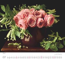 DUMONT - Geliebte Rosen 2025 Wandkalender, 30x30cm, Kalender mit traumhaften Rosensträußen und mit allen wichtigen Feiertagen