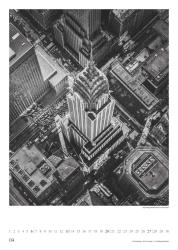 DUMONT - New York 2025 Posterkalender, 50x70cm, Foto-Kalender mit außergewöhnlichen Schwarz-Weiß-Aufnahmen, zeigt die atemberaubende Architektur