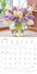 Alpha Edition - Blumen 2025 Broschürenkalender, 30x30cm, Wandkalender mit Platz für Notizen und Termine, hochwertige Bildmotive, Mondphasen, Monatsübersicht und Ferientermine DE/AT/CH