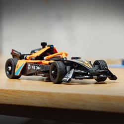 LEGO® TECHNIC NEOM McLaren Formula E Race Car 452 Teile 42169