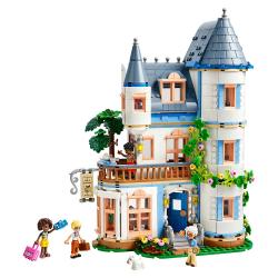 LEGO® Friends Burg mit Ferienunterkunft 1311 Teile 42638