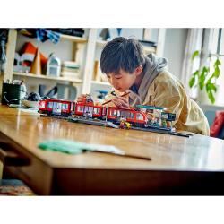 LEGO® CITY Straßenbahn mit Haltestelle 811 Teile 60423