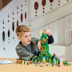 LEGO® Wicked Willkommen in Emerald City 945 Teile 75684