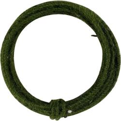 Grüner, runder Haargummi aus geflochtenem Material. Einfaches Design ohne Verzierungen.
