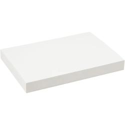 Weißes Papierblock, rechteckig und flach. Keine sichtbaren Linien oder Muster.