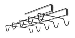 Schwarzer Metallhaken mit mehreren Aufhängemöglichkeiten. Eignet sich zum Aufhängen von Gegenständen.