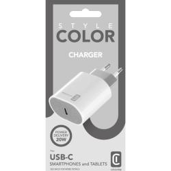 Weißes Ladegerät mit USB-C-Anschluss. Kompakte Form mit zwei Stiften.