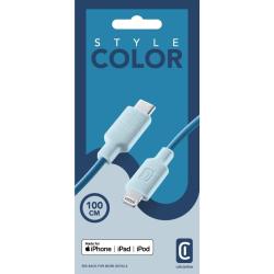 blauer Kabel mit USB-C und Lightning-Anschluss. Die Anschlüsse sind abgerundet und aus Kunststoff.