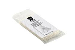 Verpackung mit weißer Zuckerpaste. Inhalt 500 Gramm, geeignet zum Dekorieren von Torten.