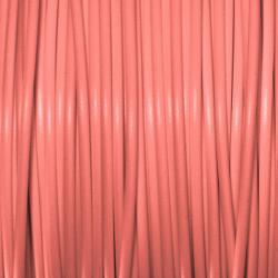 Dünne, rosa Kabel in mehreren Lagen. Glatte Oberfläche, gleichmäßige Dicke.