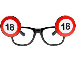 Schwarze Brille mit zwei roten Verkehrsschildern. Jedes Schild zeigt die Zahl 18.