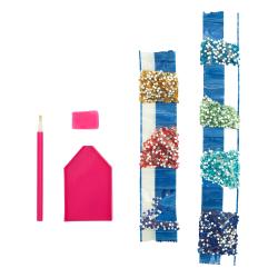 Verpackung für ein Diamond Painting Set mit Stitch von Disney. Bunte Grafik mit Surfbrett und dem Text 'Island Vibes'.