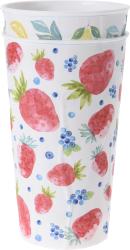 Weißer Becher mit buntem Erdbeer- und Blaubeermuster. Ideal für Getränke oder Snacks.