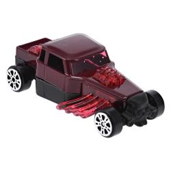 Spielzeugautos in verschiedenen Farben in einer offenen Verpackung. Auf der Verpackung ist ein rotes Sportauto abgebildet.