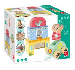 Bunte Holzspielzeug-Box mit verschiedenen Spielzeugen. Enthält einen Wagen, Blöcke und einen Rassel.
