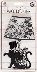 Wandlampe in Form einer Katze mit einem Blumenmuster. Der Lampenschirm ist schwarz-weiß mit floralen Motiven.