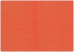 Rolle aus orangefarbenem Stoff, fest gebunden mit einem weißen Band. Ein Etikett hängt an der Rolle.