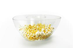 Popcornmaschine mit transparentem Behälter. Oben befindet sich ein weißer Deckel.