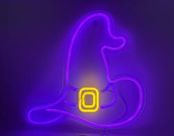NOVOOO Seasons LED-Hängedeko Hexenhut 40 x 39 x 1,6 cm