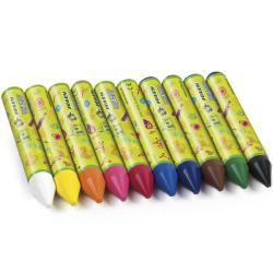 Zehn Wachsmalstifte in verschiedenen Farben. Jeder Stift hat eine gelbe Verpackung mit bunten Aufdrucken.
