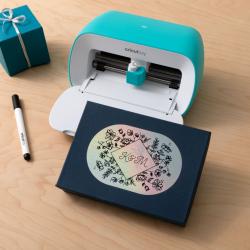 Verpackung für Smart Label Vinyl. Enthält vier Blätter in der Größe 14 cm x 33 cm.