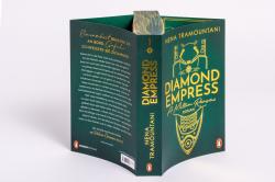 Nena Tramountani: Diamond Empress. A Million Reasons - Taschenbuch