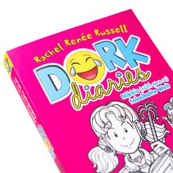 Rachel Renée Russell: DORK Diaries, Band 01: Nikkis (nicht ganz so) fabelhafte Welt - Taschenbuch