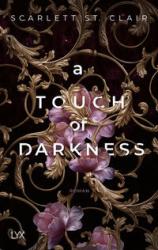 Scarlett St. Clair: A Touch of Darkness - Taschenbuch