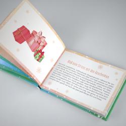 Offenes Buch mit weihnachtlichen Geschenken auf der linken Seite. Auf der rechten Seite ist ein Text in deutscher Sprache mit weihnachtlichem Thema.