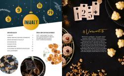 Zwei Seiten eines Adventskalenders mit goldenen Zahlen und weihnachtlichen Motiven. Auf der rechten Seite sind Kekse und Backzutaten sichtbar.