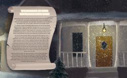 Weihnachtliche Szene vor einem Haus bei Schneefall. Ein beleuchteter Laternenpfahl und eine Tür mit Uhr darüber.