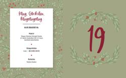 Weihnachtskarte mit grünem Hintergrund, rotem Schriftzug und weihnachtlichem Kranz aus Zweigen und Beeren. Die Zahl 19 ist groß in der Mitte sichtbar.