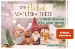 Buchcover mit dem Titel 'Der Häkel Adventskalender'. Zeigt vier gehäkelte Figuren: Engel, Rentier, Wichtel und Schneemann.