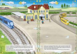 Bahnhof mit gelbem Gebäude und zwei Zügen. Menschen warten auf den Zug und es liegt Schnee.