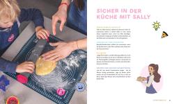 Saliha Özcan: Sallys Backen mit Kindern - Taschenbuch