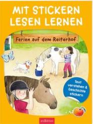 Buchcover mit dem Titel Mit Stickern Lesen Lernen. Illustration von einem Reiterhof mit einem Kind und zwei Pferden.