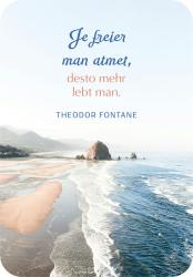 Buchcover mit dem Titel 'Achtsam Atmen'. Hintergrund in Blau mit Wolken und einem runden, orangen Element.