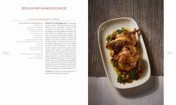 Buchcover mit dem Titel 'WILD'. Enthält 125 Rezepte aus Wald und Flur, abgebildet ist ein Gericht mit Wildfleisch.