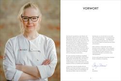 Buchcover mit dem Titel 'Sauerteig kann alles'. Abgebildet sind ein Glas mit Sauerteig, frische Pasta und ein belegtes Brot.