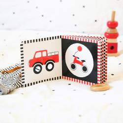 Agnieszka Sawczyn: Baby Cars: Kontrastbuch für Babys mit Öffnungen · kontrastreiche Bilder angepasst an Babyaugen · Schwarz Weiß Rot Buch für Neugeborene · Mein erstes Bilderbuch · Montessori Buch