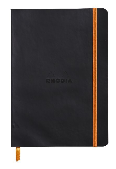 Schwarzes Notizbuch mit orangefarbener Gummiband. Auf der Vorderseite steht 'RHODIA'.