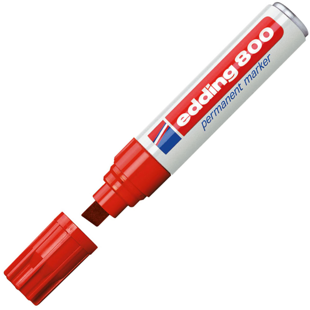 roter Permanentmarker. Kappe abgenommen. Markierungsspitze sichtbar. Hersteller: Edding, Modell 800.