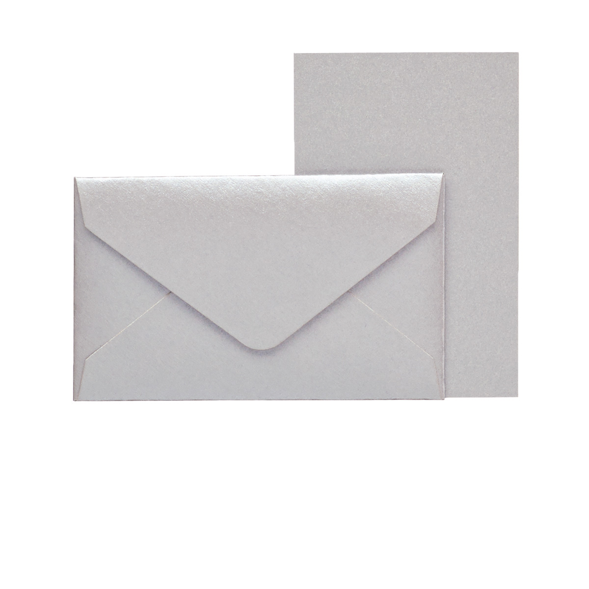 Graue Umschlag mit spitzem Verschluss. Dazu gehört ein passendes graues Blatt Papier.