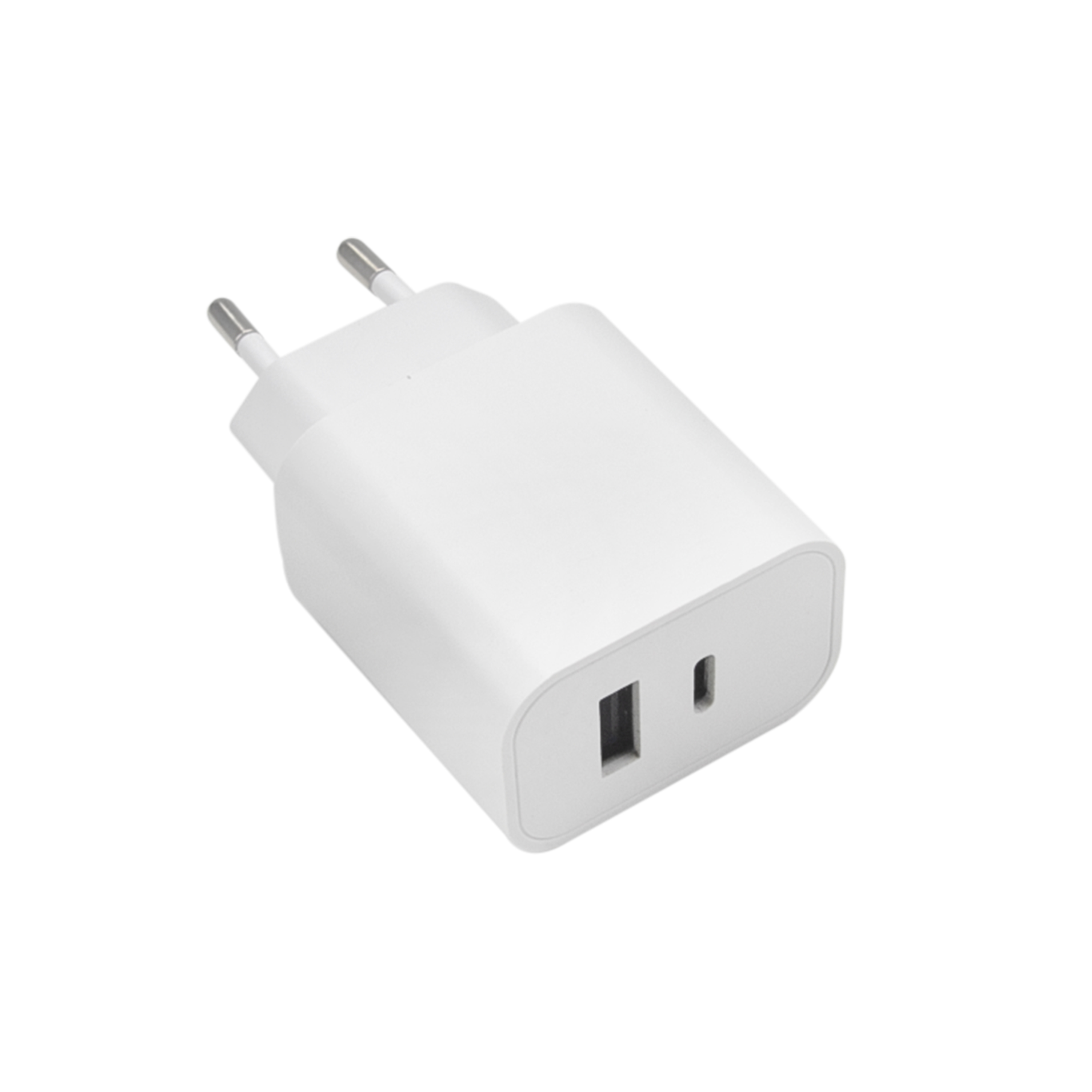 Weißes Ladegerät mit zwei Anschlüssen. Ein USB-A und ein USB-C Anschluss.