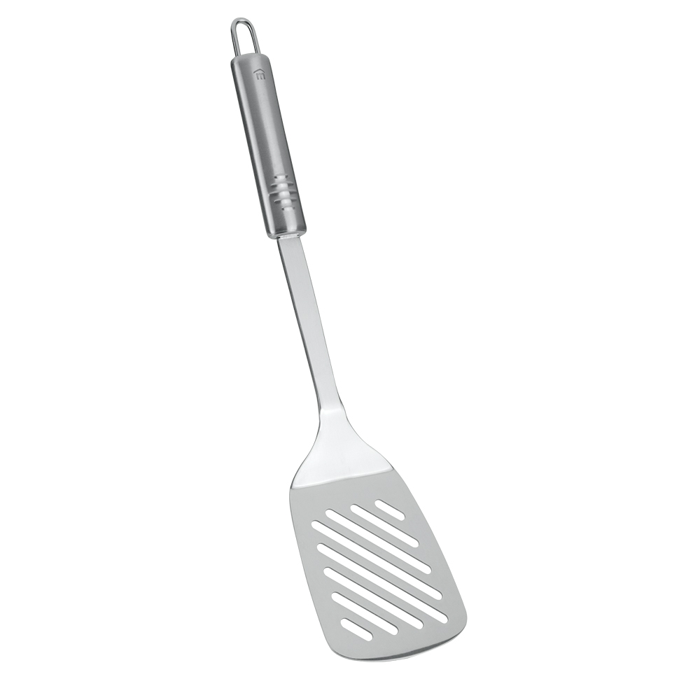 Edelstahl-Spatel mit flacher, rechteckiger Kelle. Löcher in der Kelle für das Abtropfen von Flüssigkeiten. Langer, ergonomischer Griff.