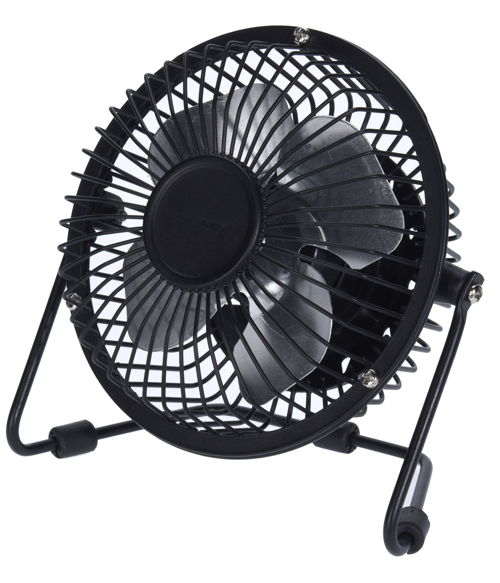 Schwarzer Tischventilator mit einem runden Gitter. Fünf Blätter im Inneren.