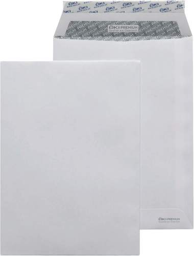 Weißes Blatt Papier und ein passender Umschlag. Beide sind schlicht und ohne Muster.