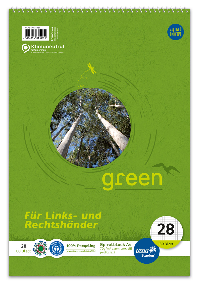 Grünes Notizbuch mit Spiralbindung. Auf dem Cover ein Bild von hohen Bäumen und der Aufschrift 'green'.