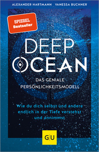 Buchcover mit dem Titel 'Deep Ocean'. Blaues Design mit Wasser und Schrift in Weiß und Gelb.